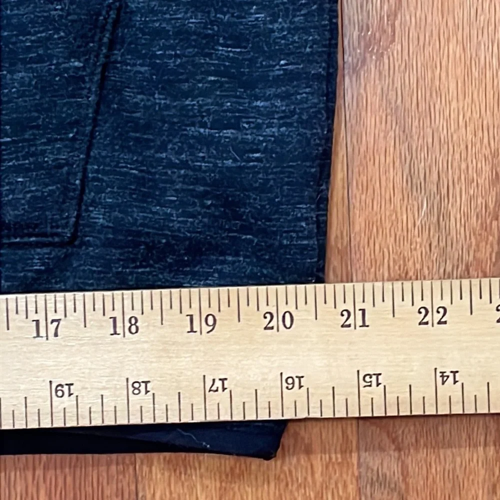 Carolina Panther NFL Jacket Full Zip Kangaroo Split Pockets Black Size Large - Picture 11 of 15